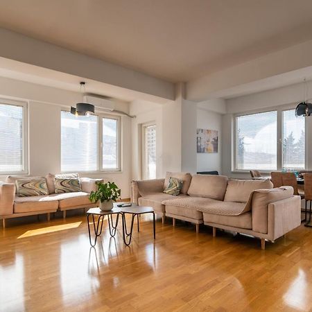 High-End Spacious Apartment Next To City Mall Skopje Extérieur photo
