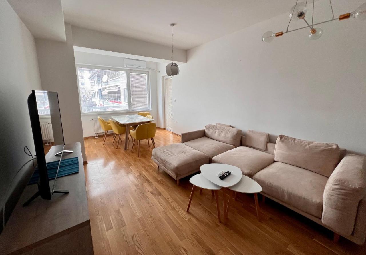 High-End Spacious Apartment Next To City Mall Skopje Extérieur photo