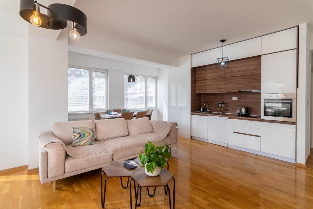 High-End Spacious Apartment Next To City Mall Skopje Extérieur photo