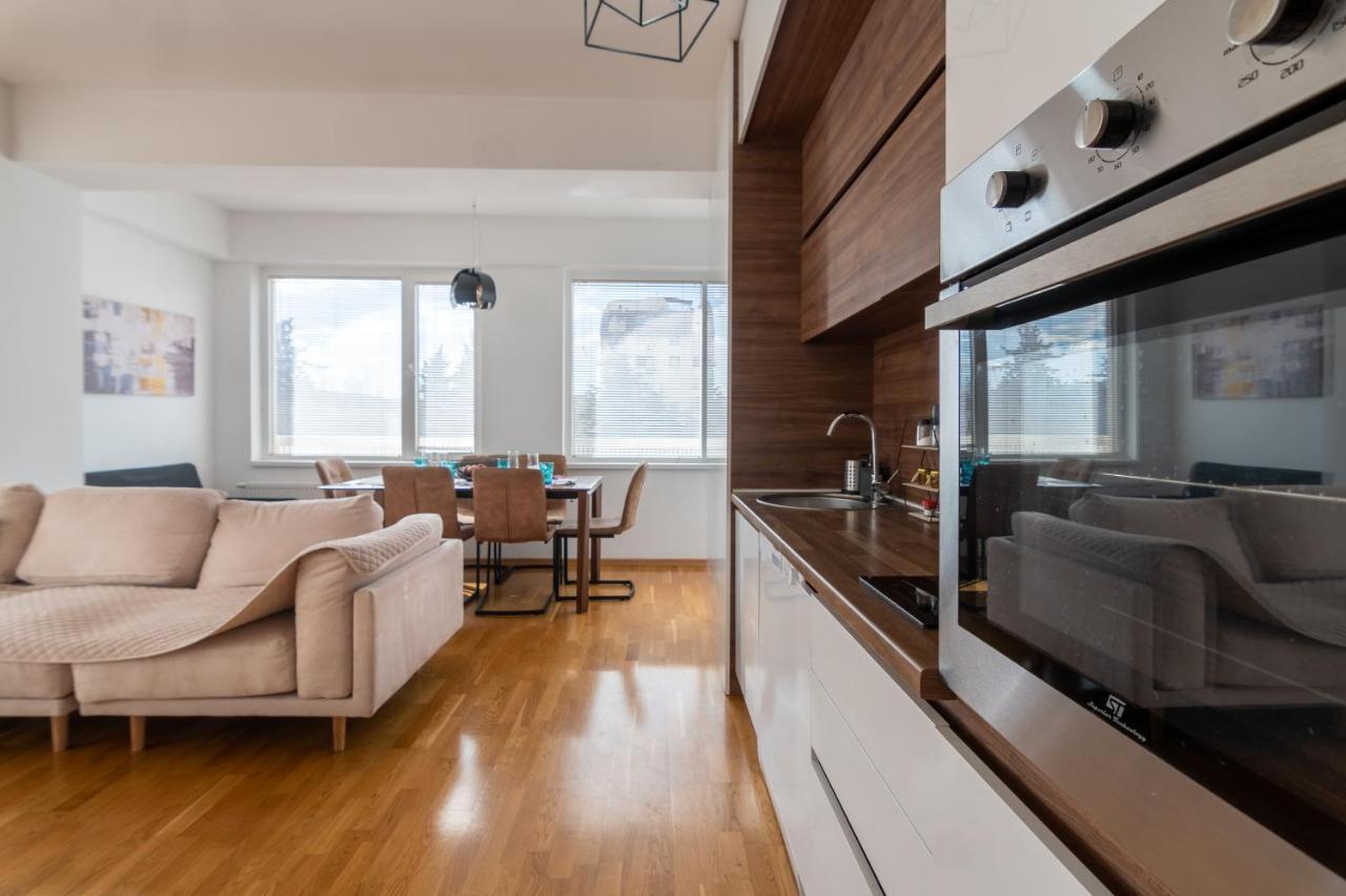 High-End Spacious Apartment Next To City Mall Skopje Extérieur photo