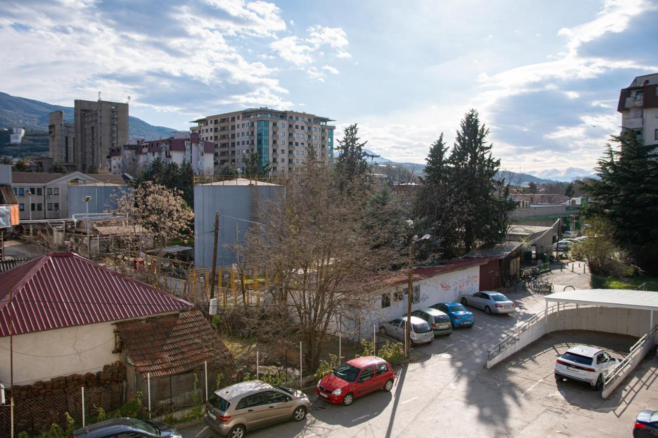 High-End Spacious Apartment Next To City Mall Skopje Extérieur photo