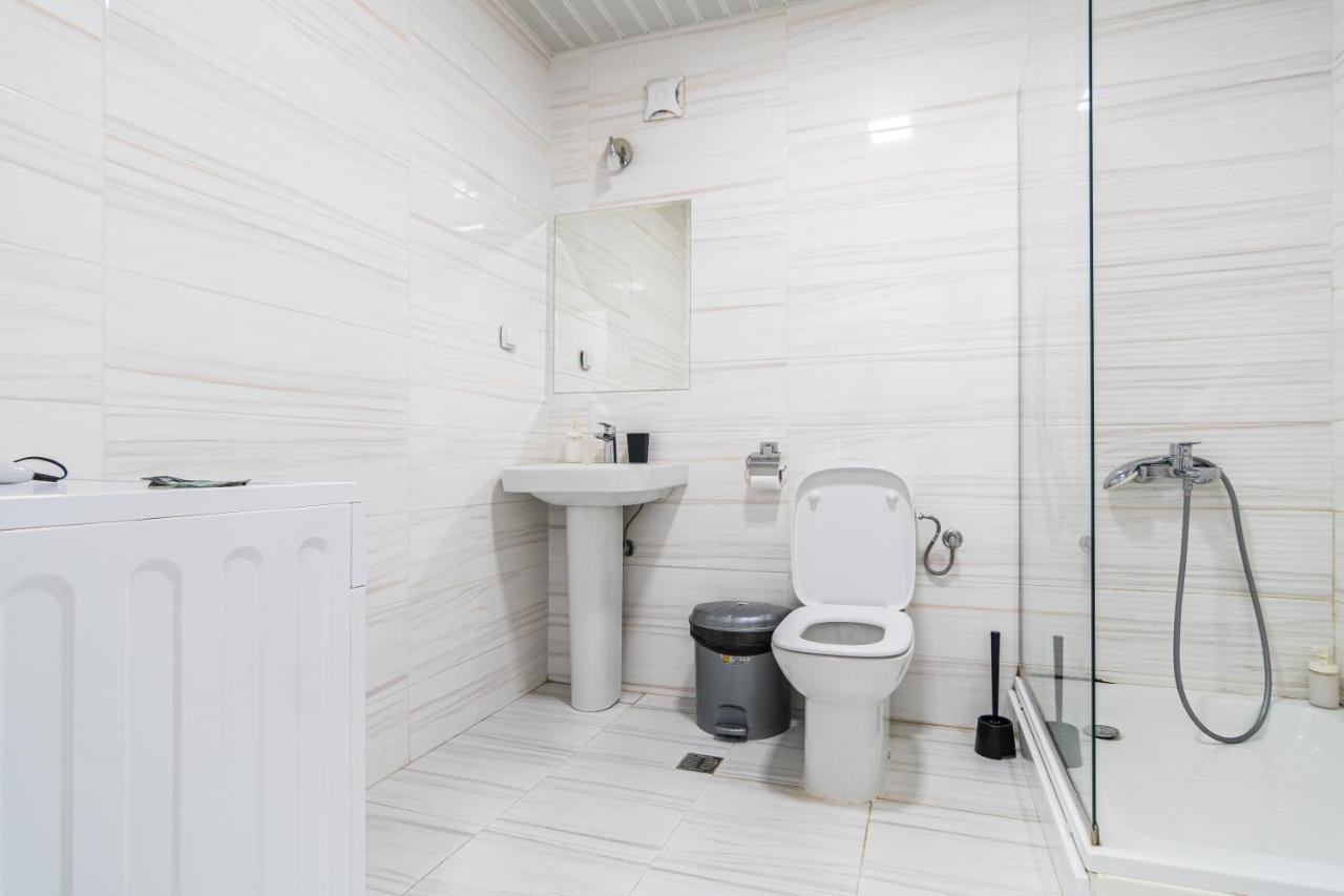 High-End Spacious Apartment Next To City Mall Skopje Extérieur photo